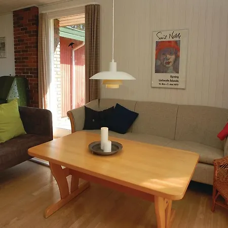 Semesterbostad Two-bedroom Holiday With A Fireplace 09